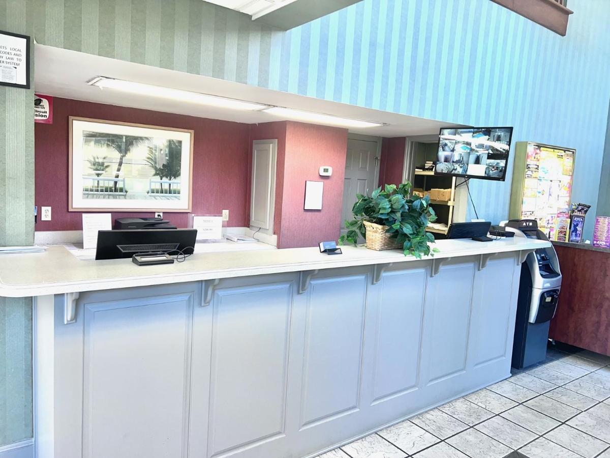 Ocean Crest Inn And Suites Myrtle Beach Esterno foto